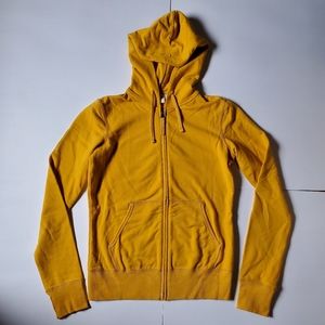 Uniqlo hooded sweatshirt